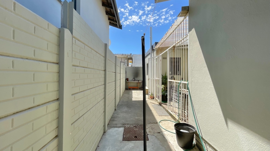 4 Bedroom Property for Sale in Rusthof Western Cape